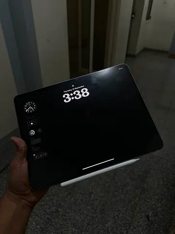 iPad Pro 12.9” 6th Gen, 512GB Wi-Fi + Apple Pencil.