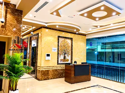 6 CHEQUES. FRONT OF METRO. SPECIOUS 1BHK. BALCONY. FAMILY ONLY