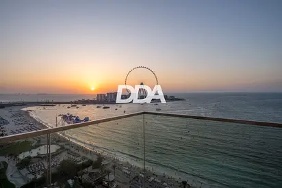 BEACHFRONT LIVING | HIGH FLOOR | PRIME INVESTMENT