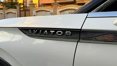 2021 Lincoln AVIATOR — миниатюра 15