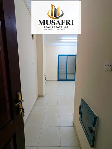 ONE MONTH FREE//BIG 1BHK//NEAR TO SAHARA MALL