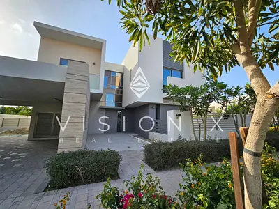 Sophisticated Living | Premium Townhouse | Ready to Move