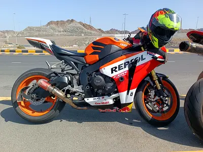 Honda CBR1000rr FIREBLADE - Excellent Condition