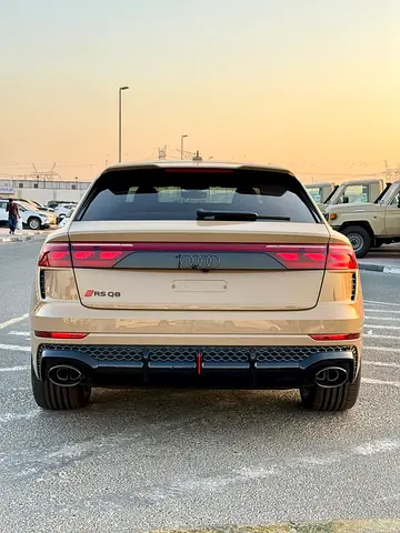 2025 AUDI RS Q8 photo 4