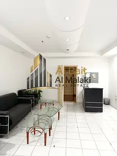 Spacious 5 Bedroom Apartment for Annual Rent in Al Majaz 3 Near Al Qasba with 1658 Sq Ft, Central AC