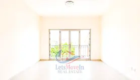 Less Than Market Price!!2bhk for rent in Cbd building......