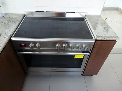 High Quality Bosch Freestanding Electric Range Cooker, HCB738357M, 90cm, Glass Ceramic Hob, Stainles