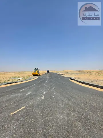 للبيع أرض فى الشارقة منطقة المطرق سعر لقطه تملك حر للعرب