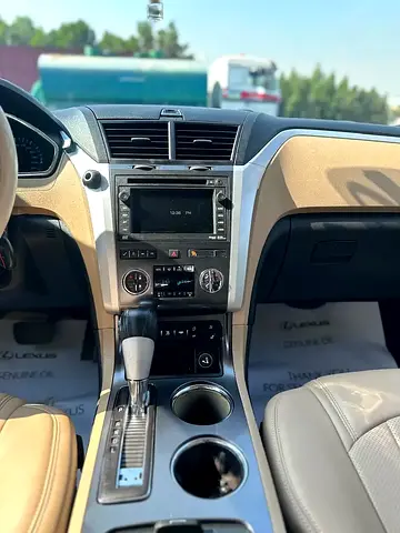 صورة 13 لـ 2011 Chevrolet TRAVERSE
