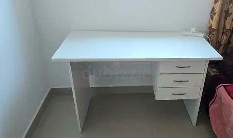 Simple white study desk with 3 drawers