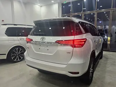 صورة 8 لـ 2023 Toyota FORTUNER