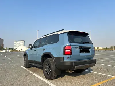 2024 Toyota PRADO photo 3