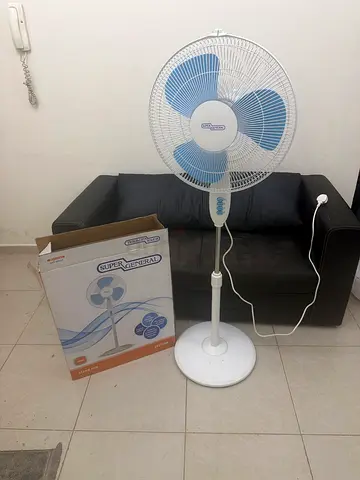 Used standing pedestal fan - new condition with bill box and warranty