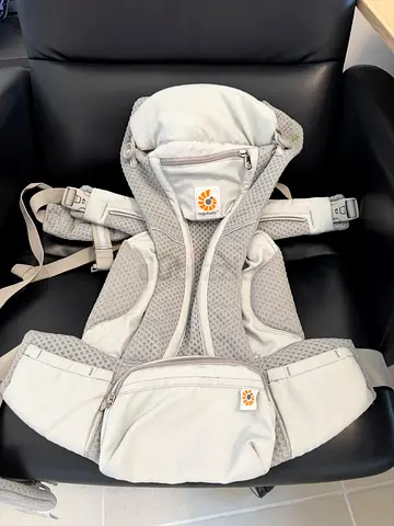 Ergobaby Omni Breeze Baby Carrier