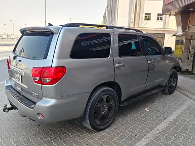 صورة 11 لـ 2017 Toyota SEQUOIA