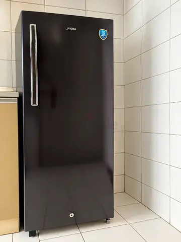 Midea Single Door Refrigerator – Good Condition | AED 300