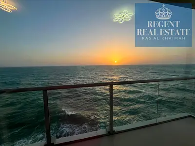Ocean View l Highly Upgraded 2 Beds Apartment