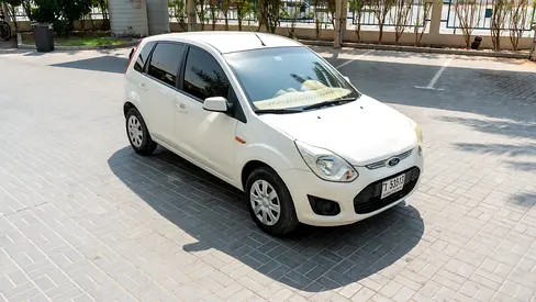 2015 FORD FIGO 照片 1