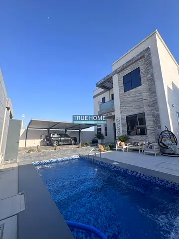 FULLY FURNISHED | PRIVATE POOL & WATERFALL
