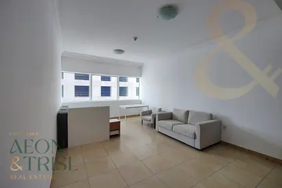 1 BR | Semi Furnished | Spacious Layout