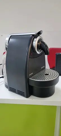 Nespresso single serve coffee ☕️ maker