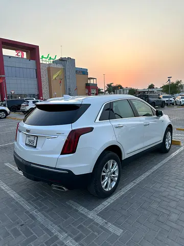صورة 9 لـ 2022 Cadillac XT5