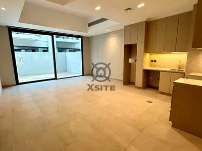 Classy 2 BR + Maid’s | Well-Lit | Vacant