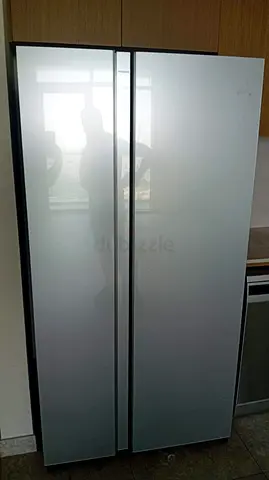 Hitachi new model fridge side by side freezer digital inverter like new condition