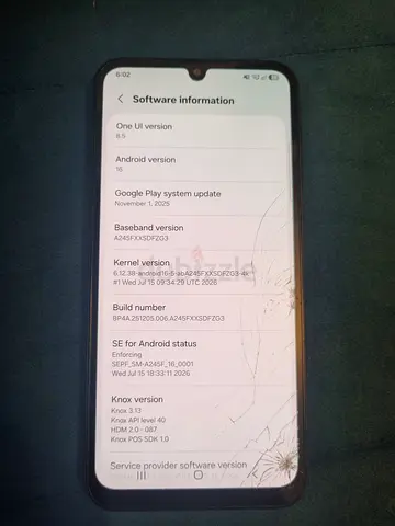 Samsung Galaxy a24 TDRA 2sim 128gb front glass crack only