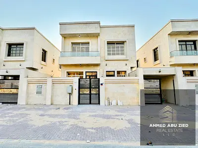 فيلا (5 غرف ماستر +غرفه خادمه +تكييف اسبليت ) للايجار