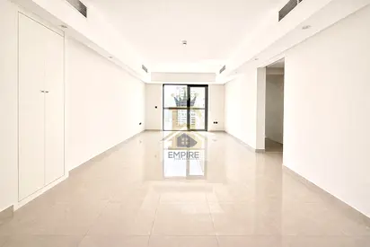 Prime location spacious apartment maintenance pool free close to Dubai brand new building