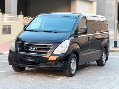 Hyundai H1 GLS 2016 GCC Specs - Excellent Condition Family Van