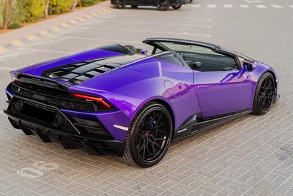 صورة 2 لـ 2020 Lamborghini HURACAN