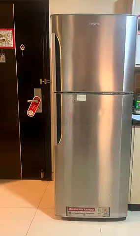 HITACHI Double Door Fridge For Sale — AED 375