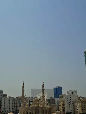للإيجار شقة مميزة في منطقة المصلى، تتكون من غرفتين وصالة، مناسبة للعائلات الباحثة عن السكن في موقع مميز وهادئ. الشقة تتميز بتكييف مركزي، وتوزيع عملي ل