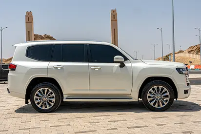 صورة 2 لـ 2025 Toyota LAND CRUISER