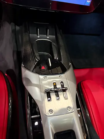 2025 Ferrari 12CILINDRI 照片 16