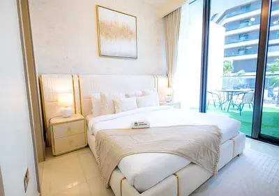 Premium Studio | Steps from the Beach & Promenade | Waterfront