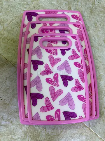 Set of 3 Small Plastic Cutting/Chopping Boards - Pink Hearts
