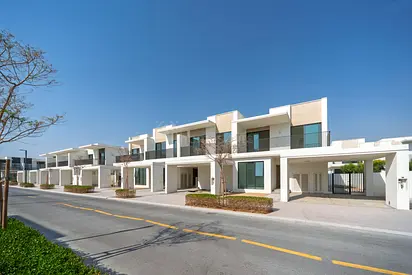Spacious | Modern 3BR + M | Luxury living