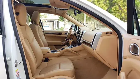 2015 Porsche CAYENNE — миниатюра 12