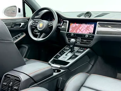 2023 Porsche MACAN — миниатюра 11