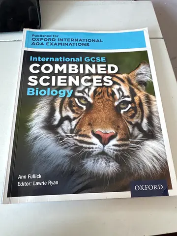 IB/IGCSE Combined Sciences Biology (Oxford) - Coursebook