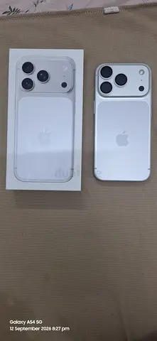 I phone 17 pro 512 Gb Silver 1 Month Old