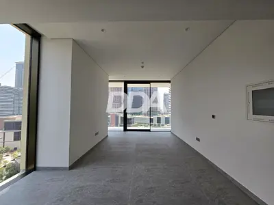 LARGE BALCONY | CANAL VIEW | STYLISH 1BR