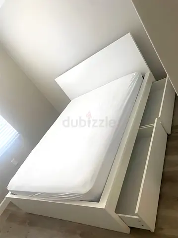 Ikea malm queen bed with ikea mattress Excellent condition