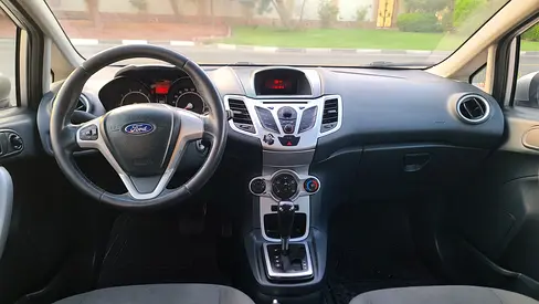 2012 FORD FIESTA 照片 8