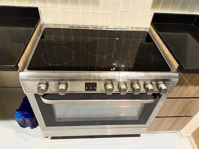 Hoover 90x60cm Electric Ceramic Cooker – 5 Burner, Digital Timer