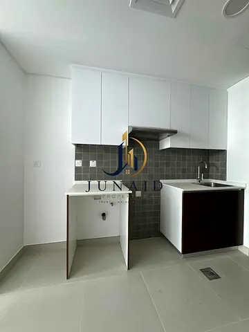 Brand New Huge And Spacious Studio Apartment only 450k