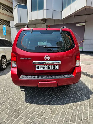 Nissan Pathfinder 2012 GCC Specs